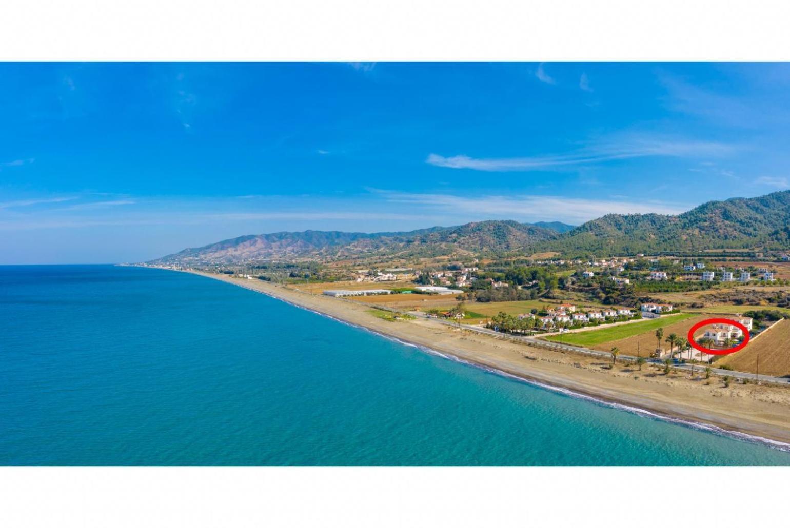 Villa Seashore One Paphos Bagian luar foto