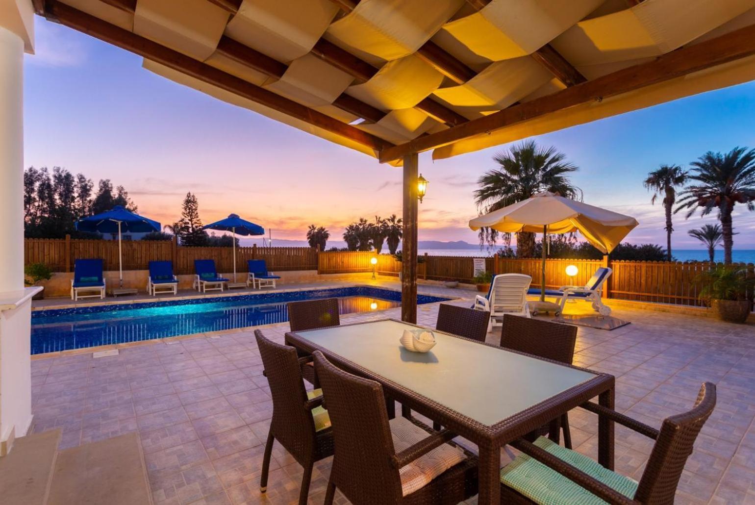 Villa Seashore One Paphos Bagian luar foto