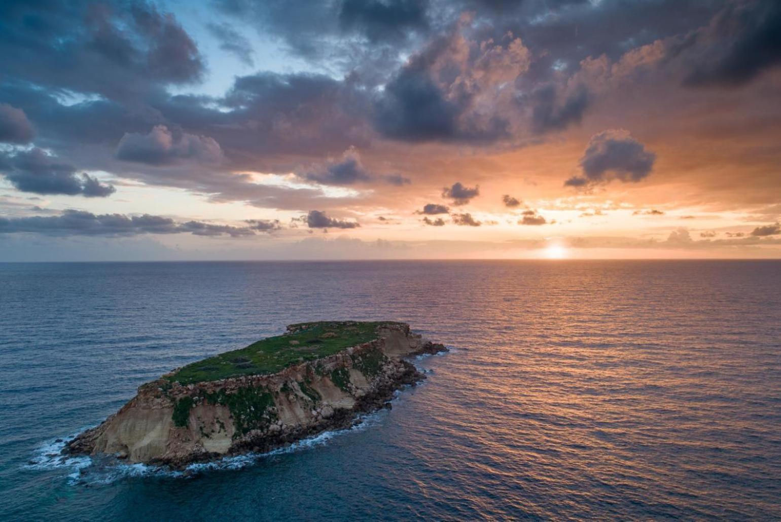 Villa Seashore One Paphos Bagian luar foto