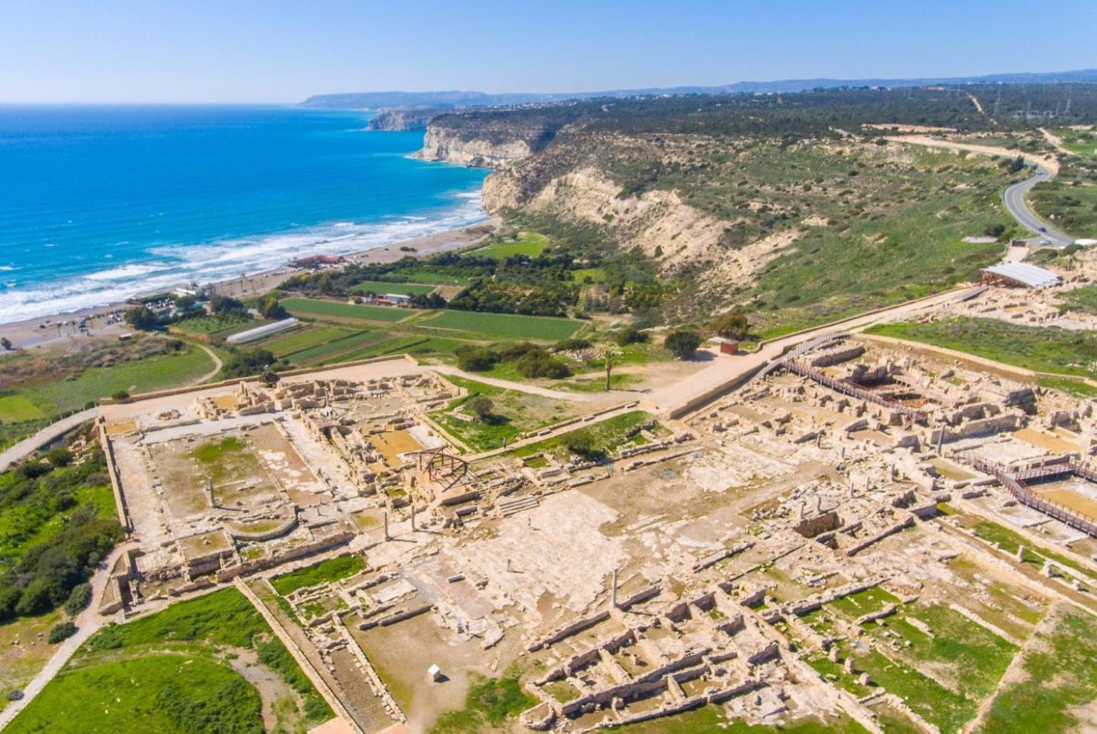 Villa Seashore One Paphos Bagian luar foto
