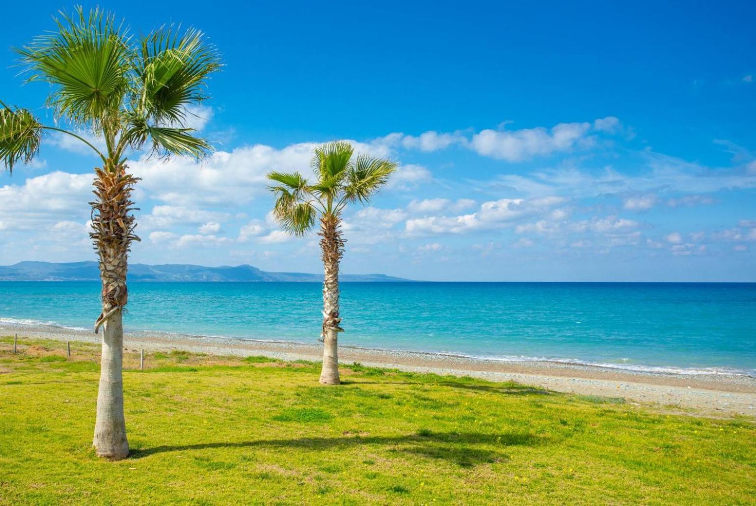 Villa Seashore One Paphos Bagian luar foto
