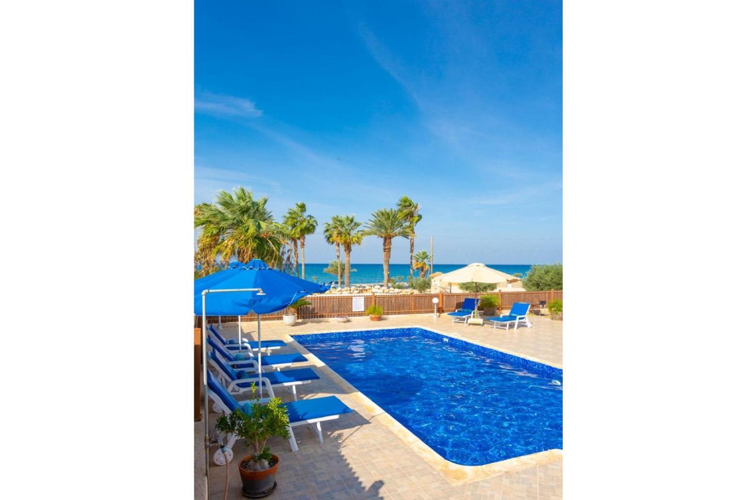 Villa Seashore One Paphos Bagian luar foto