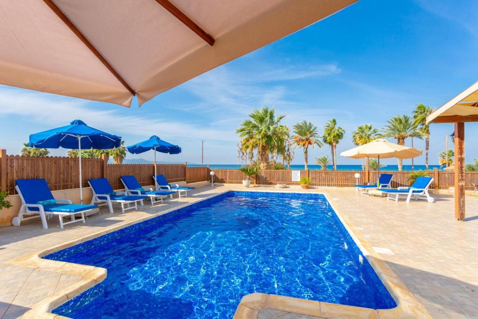 Villa Seashore One Paphos Bagian luar foto