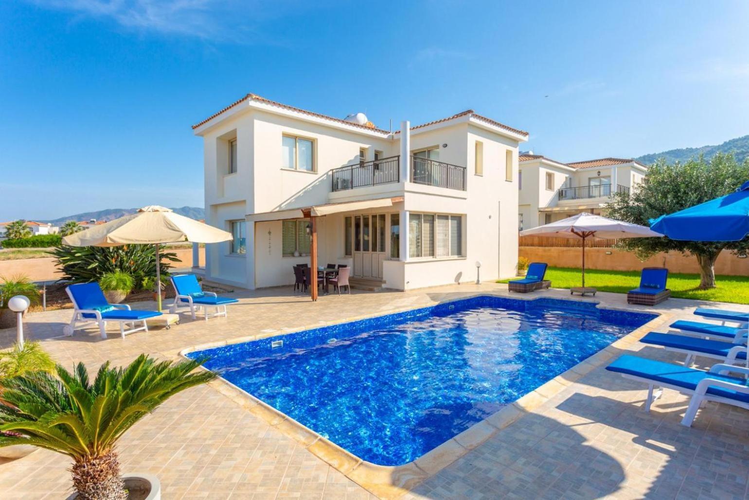 Villa Seashore One Paphos Bagian luar foto